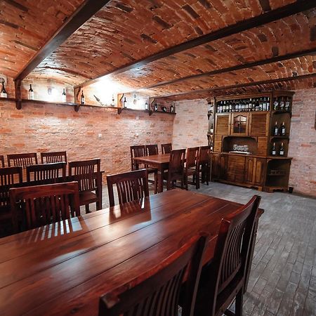 Hotel Gala Oradea Εξωτερικό φωτογραφία