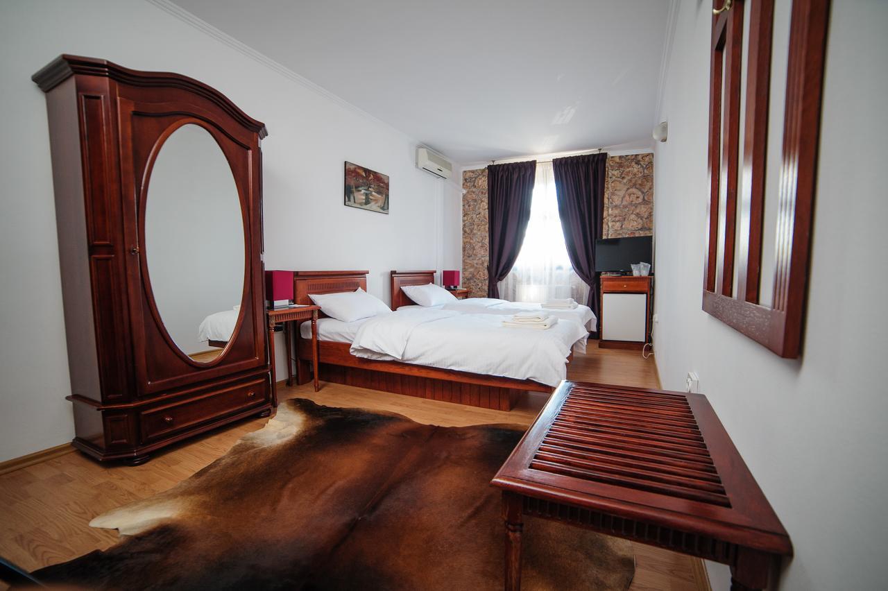 Hotel Gala Oradea Εξωτερικό φωτογραφία