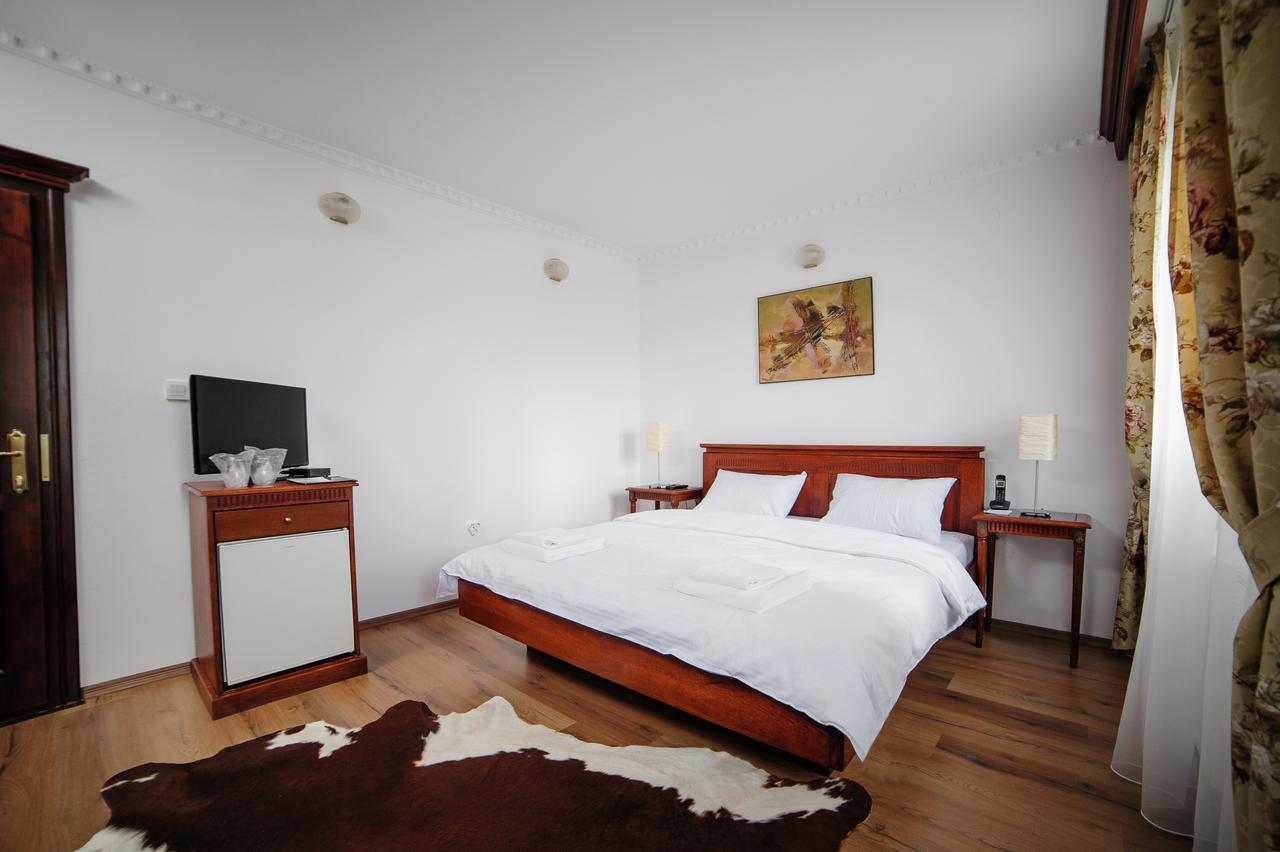 Hotel Gala Oradea Εξωτερικό φωτογραφία