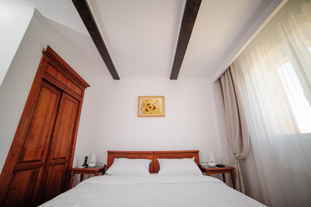 Hotel Gala Oradea Εξωτερικό φωτογραφία